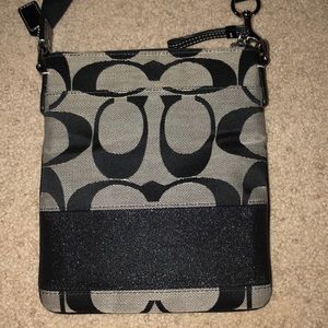 100% authentic COACH CROSSBODY